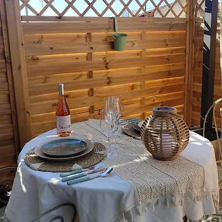 Apartment Le De Chloe En Provence