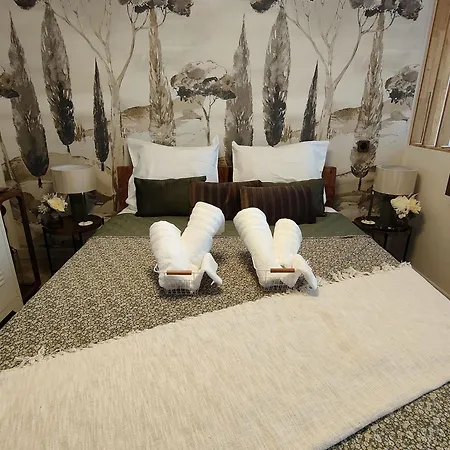 Le De Chloe En Provence * Fourques (Gard)