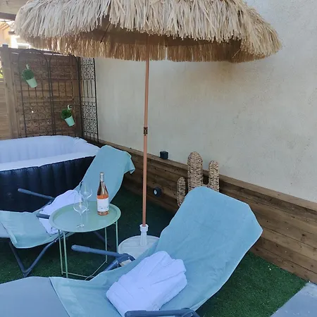 Le De Chloe En Provence Apartment *