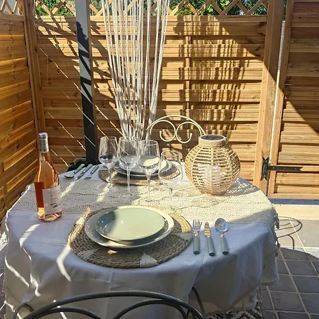 Le De Chloe En Provence