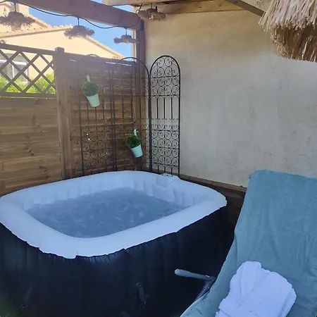 Le De Chloe En Provence Апартаменты *