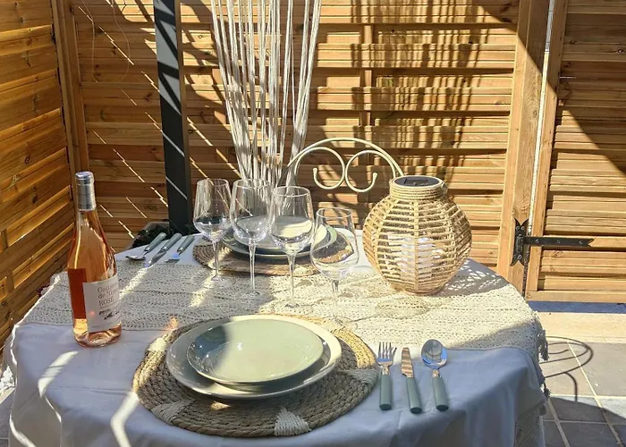 Le De Chloe En Provence